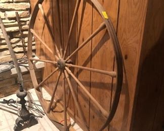 wagon wheel deco