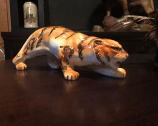 tiger figurine