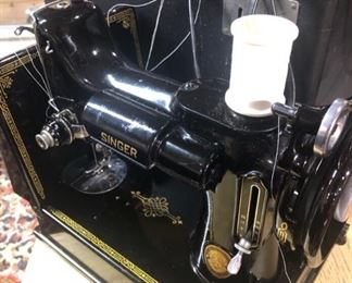 featherweight singer sewing machine 