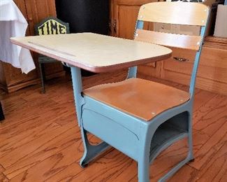 Vintage Child's School Desk, great condition