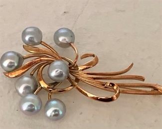 14k Gold Pin with Cultured Pearls