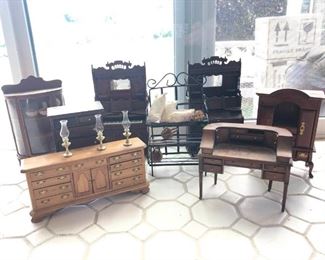 Main Room Doll House Furniture