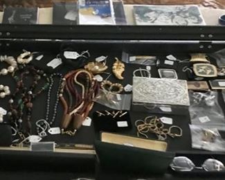 Nice assortment of Jewelry 