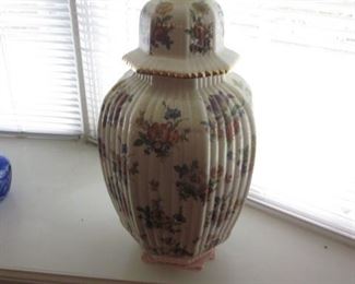 Urns