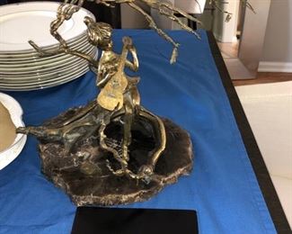 Malcolm Moran sculpture