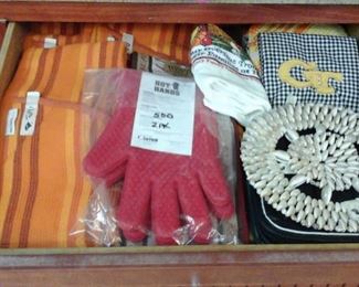 new dish towel sets, new Ontel HOT HANDS, pot holders and hot pads