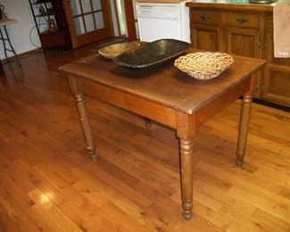 Primitive Kitchen Table, Wooden Bowls