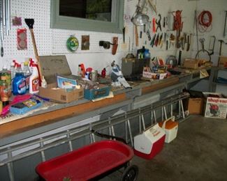 Tools, Wagon, Extension Ladder, Shop Vac