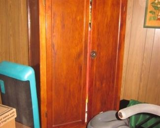 Vintage Cedar Room Closet (great for any room)