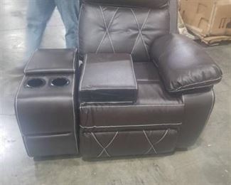 Love seat recliner that is missing one of the seats