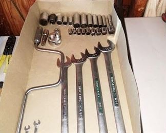 Garage: Craftsman Tools