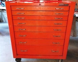 Garage: Mac Tool Roll-a-Way Box