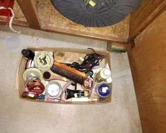Basement: Shoe Shine Kit