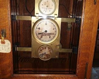 Living Room: Rare Warren Telechron Master Clock Type A (Not Working)