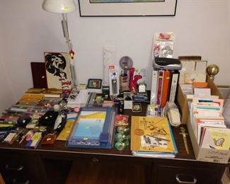2nd Bedroom Center: Office Stuff