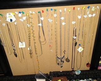 Living Room: Costume Jewelry (No Gold)