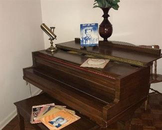 1920s Whitney Baby Grand $4000
