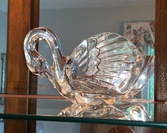 Glass swan