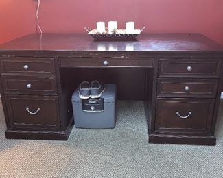 Cherry, executive desk  great condition