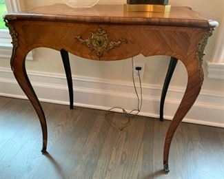1. Antique Burl Wook Inlayed Accent Table w/ Bronze Detail (30'' x 20'' x 29'')