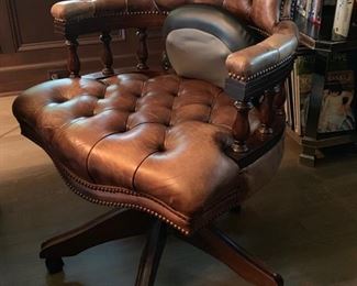 30. Leather Tufted Roll Back Desk Chair on Casters (26'' x 28'' x 36'')