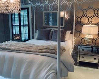 121. White Four Poster Queen Bed