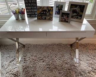 153. White Lacquer 2 Drawer Desk (48'' x 24'' x 30'')