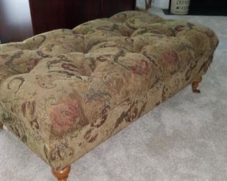 upholstered ottoman/chaise