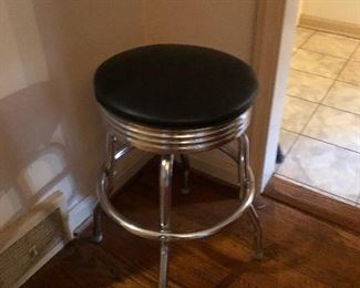 Barstool or thimble for giants