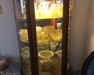 CURIO CABINET AMISH