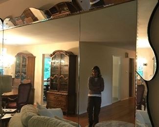Full wall mirror