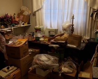 Arts and Crafts Room....but can we get it organized?