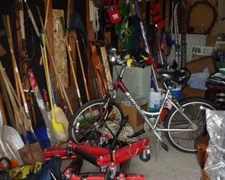 garage is over full ==come and dig