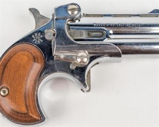 Lot 50 - Gun Davis D-32 Break Action Derringer in 32 ACP