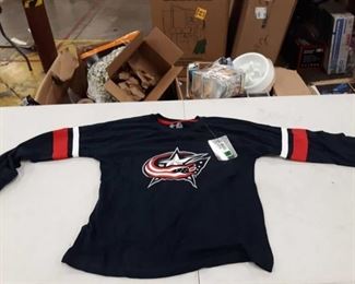 NHL Long Sleeved Shirt Size Mediu
