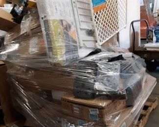 Pallet of Small Misc items