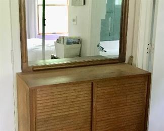 Cabinet with Mirror
