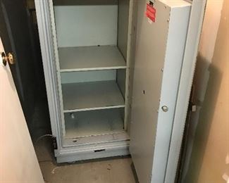 Diebold Upright Combination Safe 