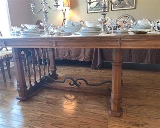 Jacobean Dining table with two leaves