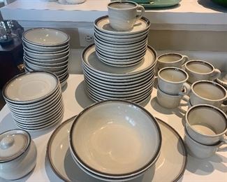 Pfaltzgraff Aura Stoneware, 63 pieces