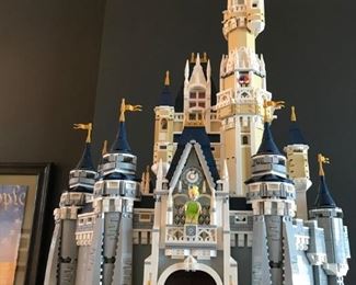 LEGO DISNEY CASTLE