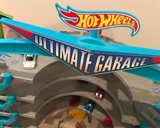 Hot Wheels Ultimate Garage 