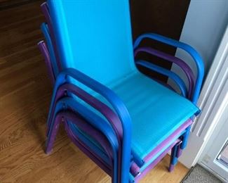 Set of 4 kids patio chairs