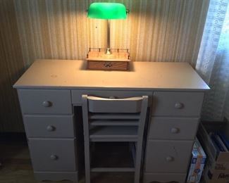 Student Desk w/ Lamp