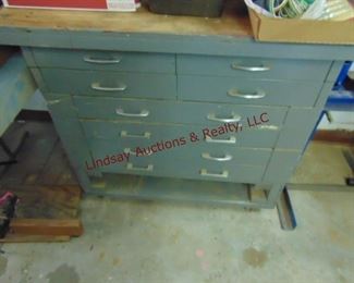 47 cabinet on whls