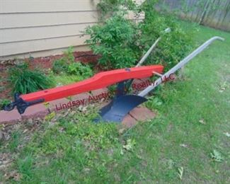 114 Horse drawn wood beam V plow