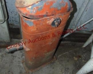 348 Vintage metal tank