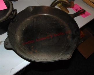 299 cast iron skillet