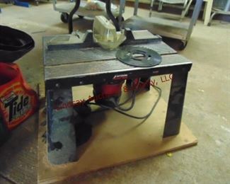 84 table top router