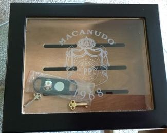 MACANUDO Humidor